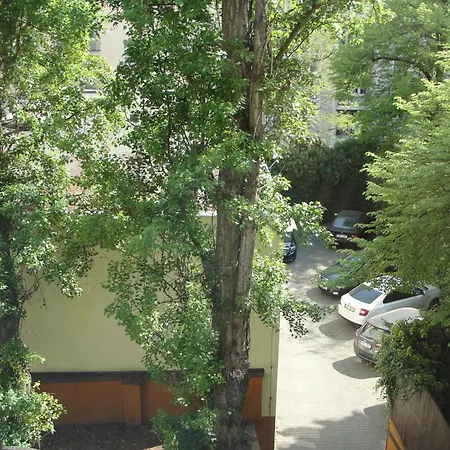 Apartment Near City Centre With Parking Place Praag Buitenkant foto