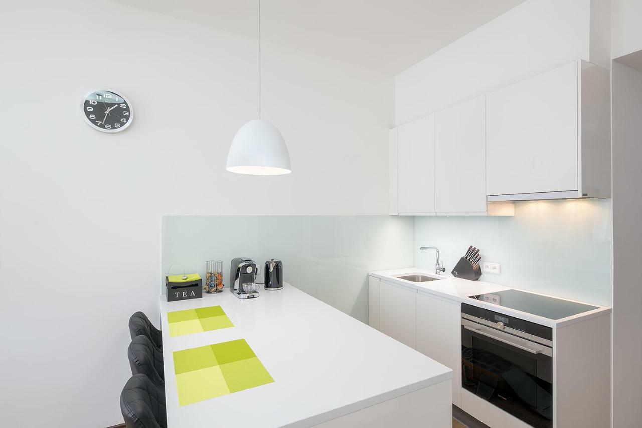 Near Centre With Parking Place Apartment *