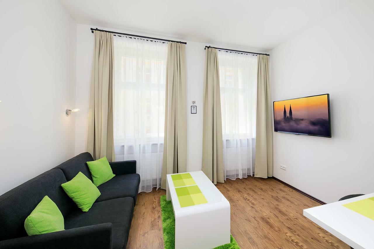 Apartment Near Centre With Parking Place Prague